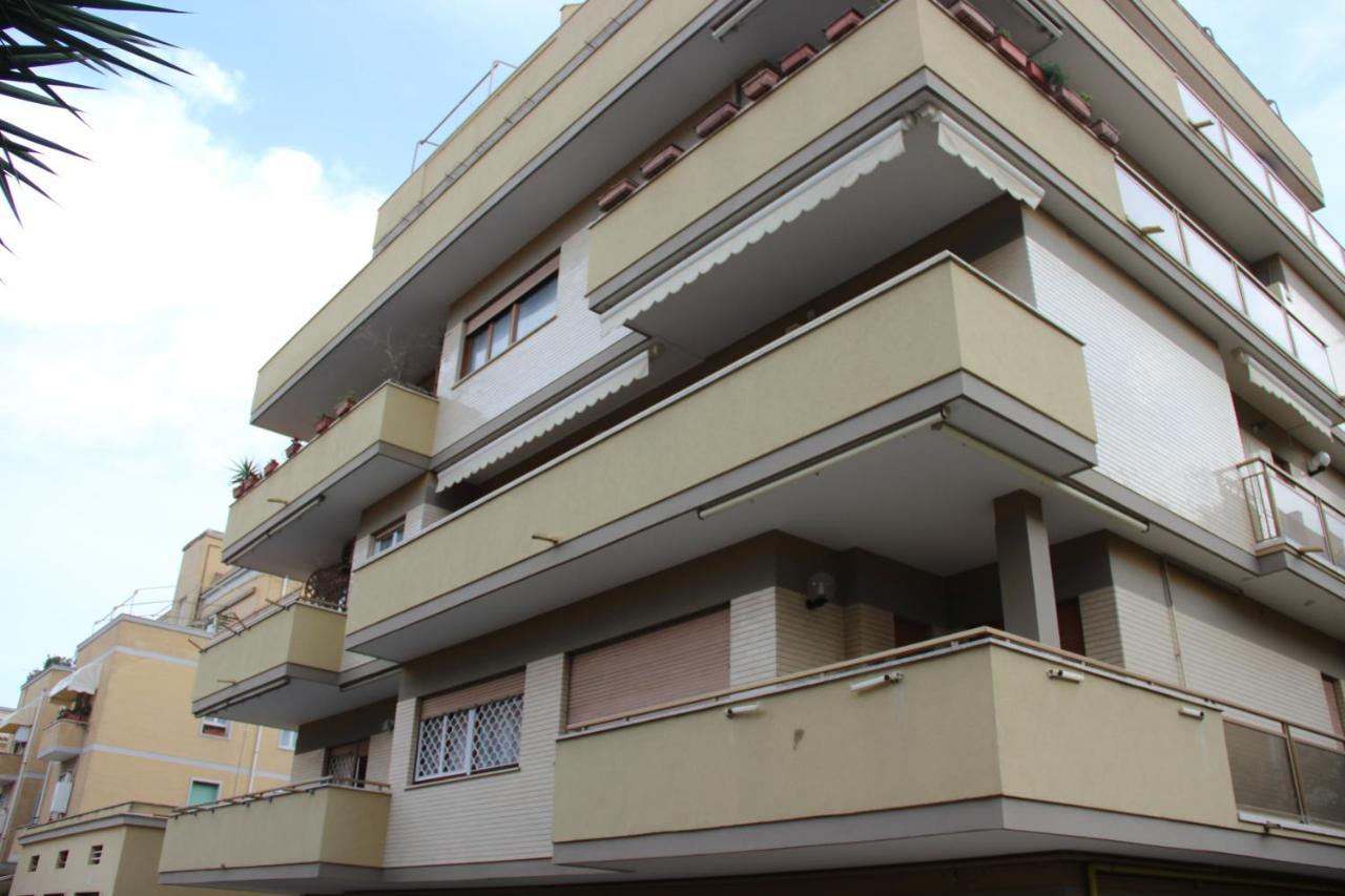 Appartamento Via Dei Fabbri Navali Λίντο ντι Όστια Εξωτερικό φωτογραφία